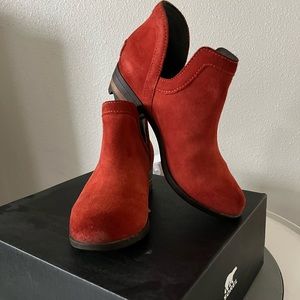 Sorel Lola Cutout Booties